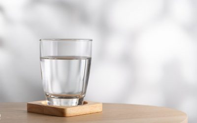 Técnica del vaso de agua en entrevistas – El test que muchos candidatos desconocen